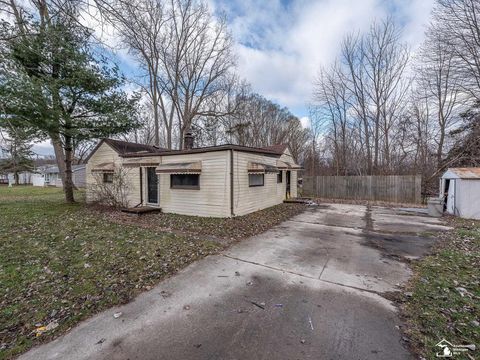 19106 Sylvia Avenue Brownstown Charter Township MI 48174