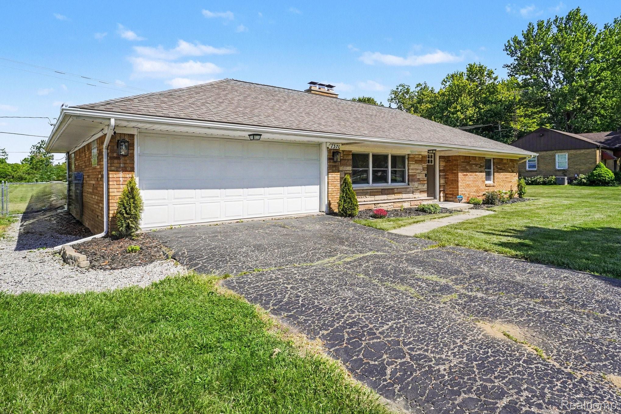 7371 Linden Road