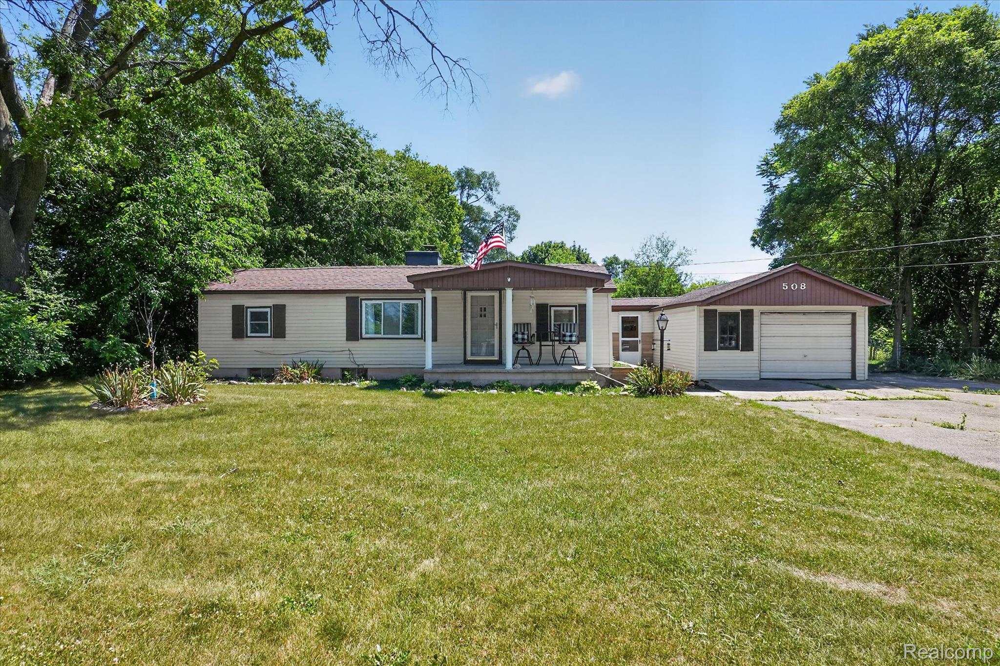 508 Deland Road
