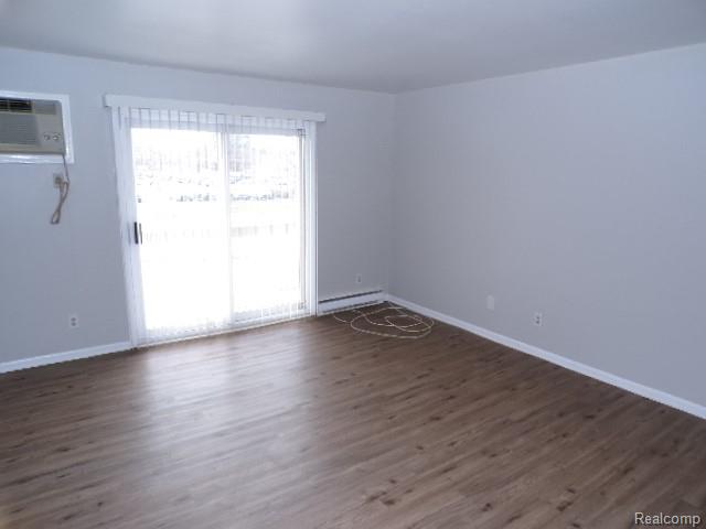 825 S GRAND Avenue 5