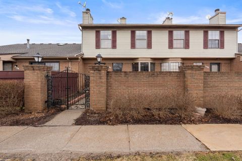 38916 Country Circle Farmington Hills City MI 48331