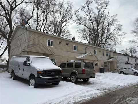 2103 Elbridge Court Westland City MI 48186