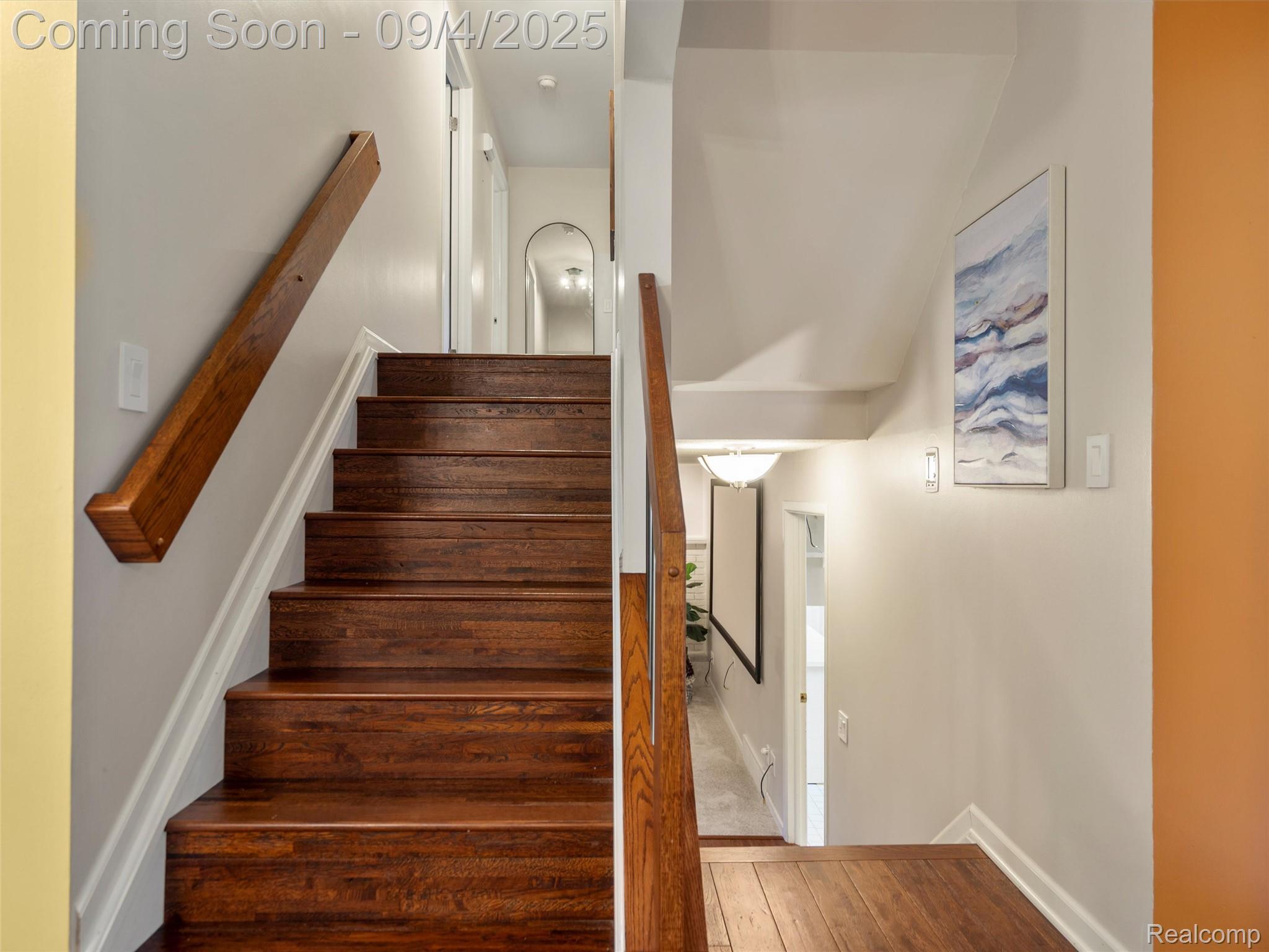 Farmington Hills City, Michigan 48331, United States, 3 Bedrooms Bedrooms, ,2 BathroomsBathrooms,Residential,Pending,201281