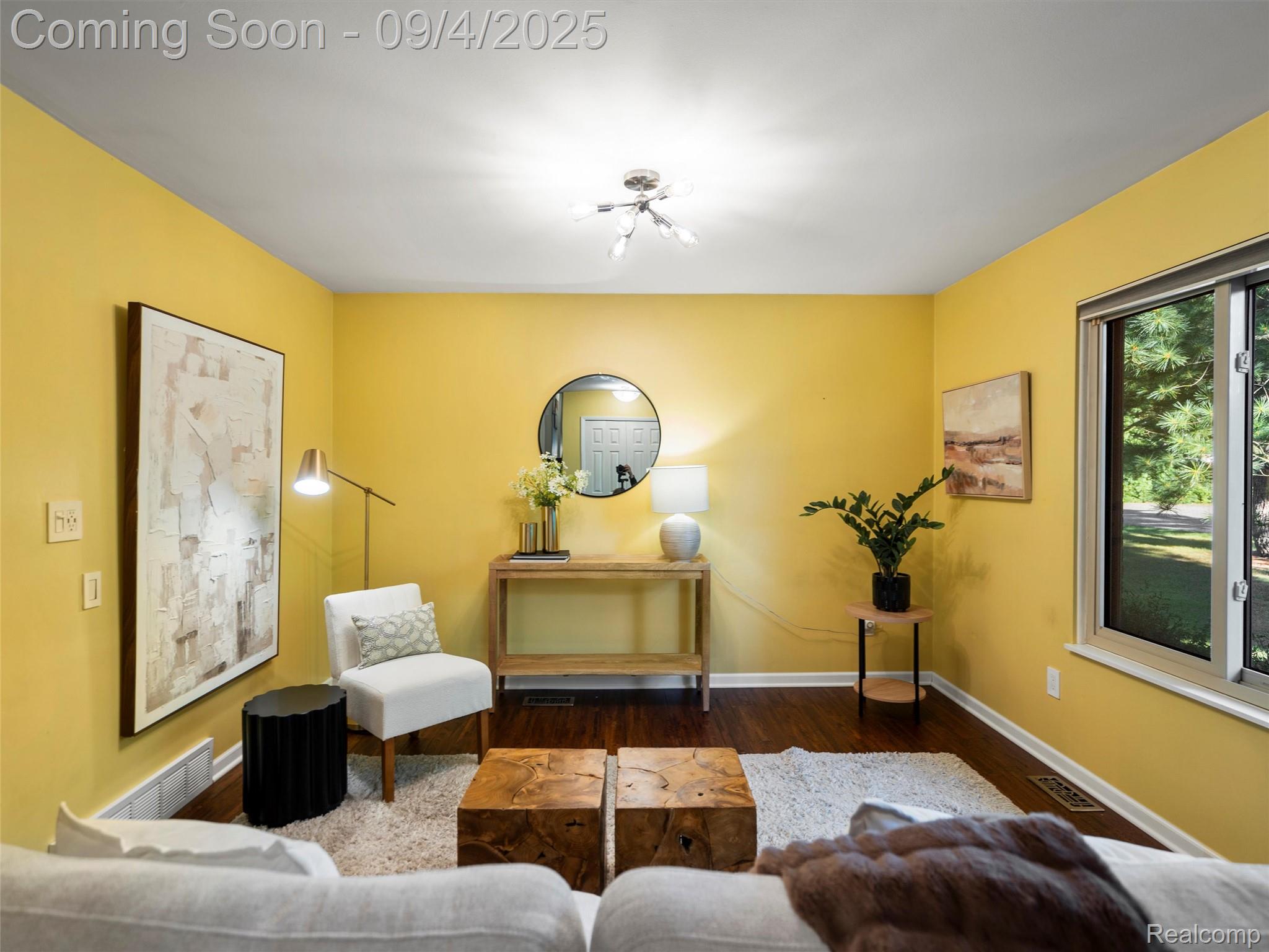 Farmington Hills City, Michigan 48331, United States, 3 Bedrooms Bedrooms, ,2 BathroomsBathrooms,Residential,Pending,201281