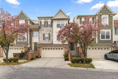 25 Bradford Court Dearborn City MI 48126