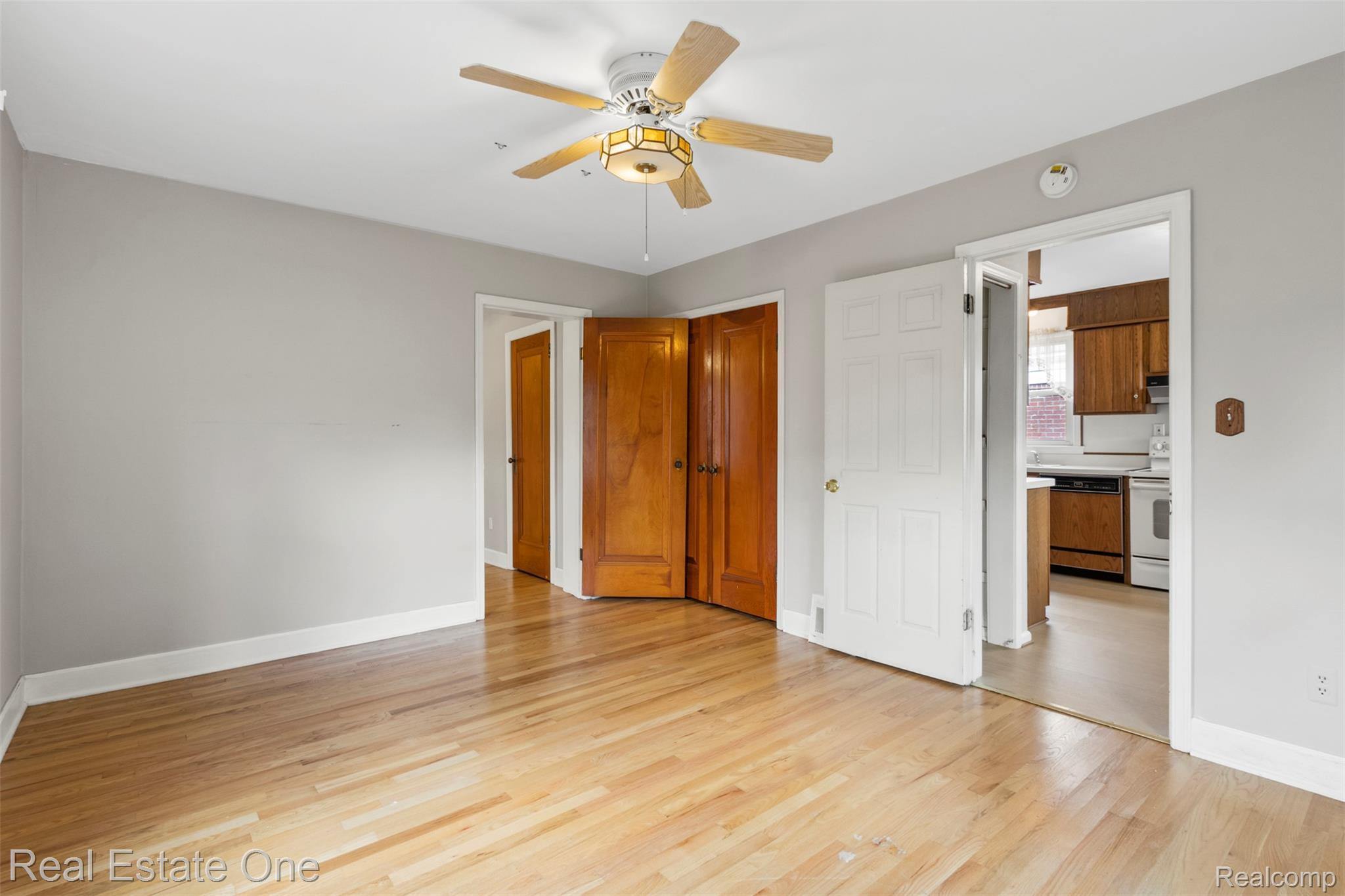 6720 N LAFAYETTE Street