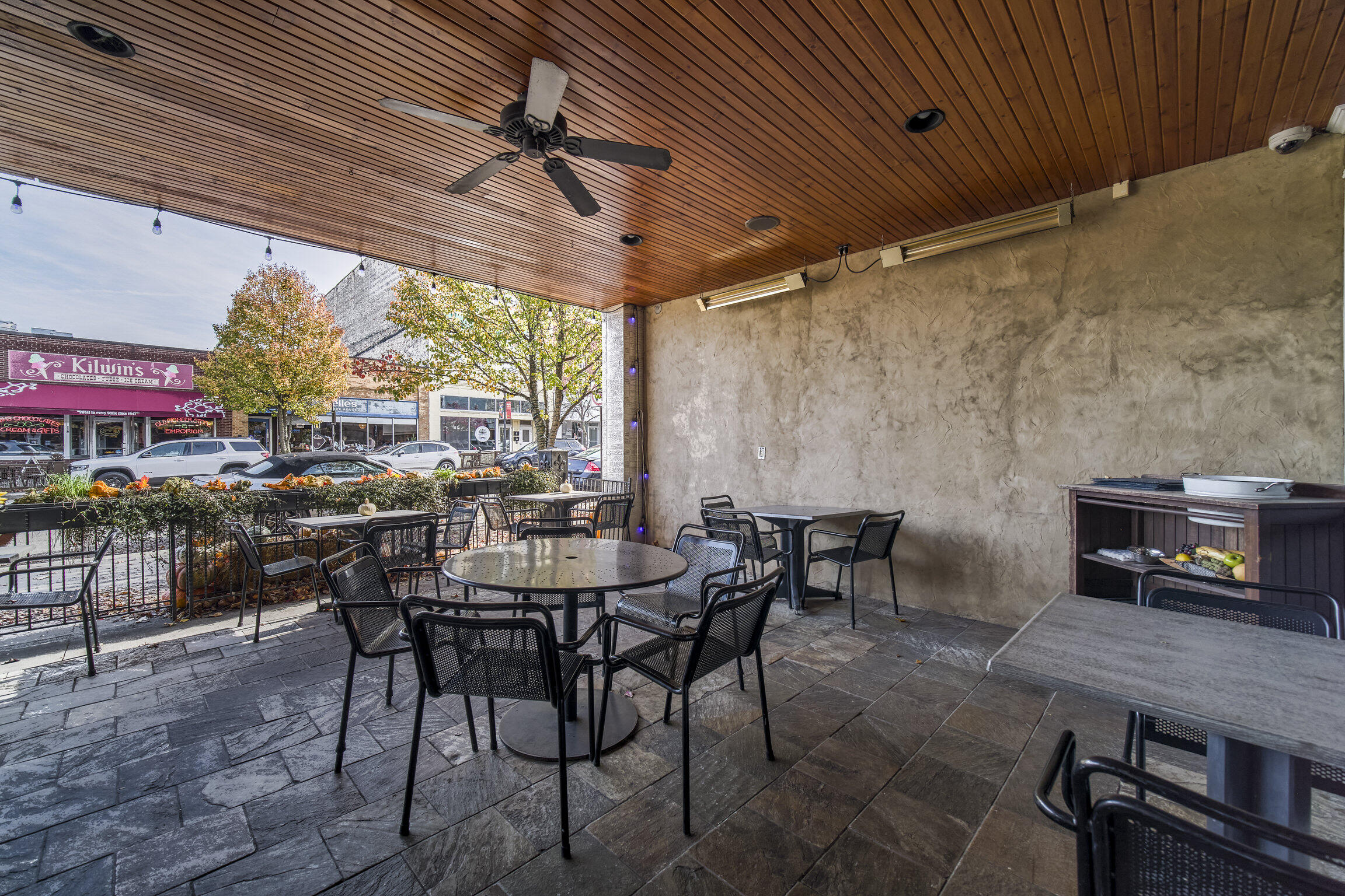 119 N Michigan Avenue