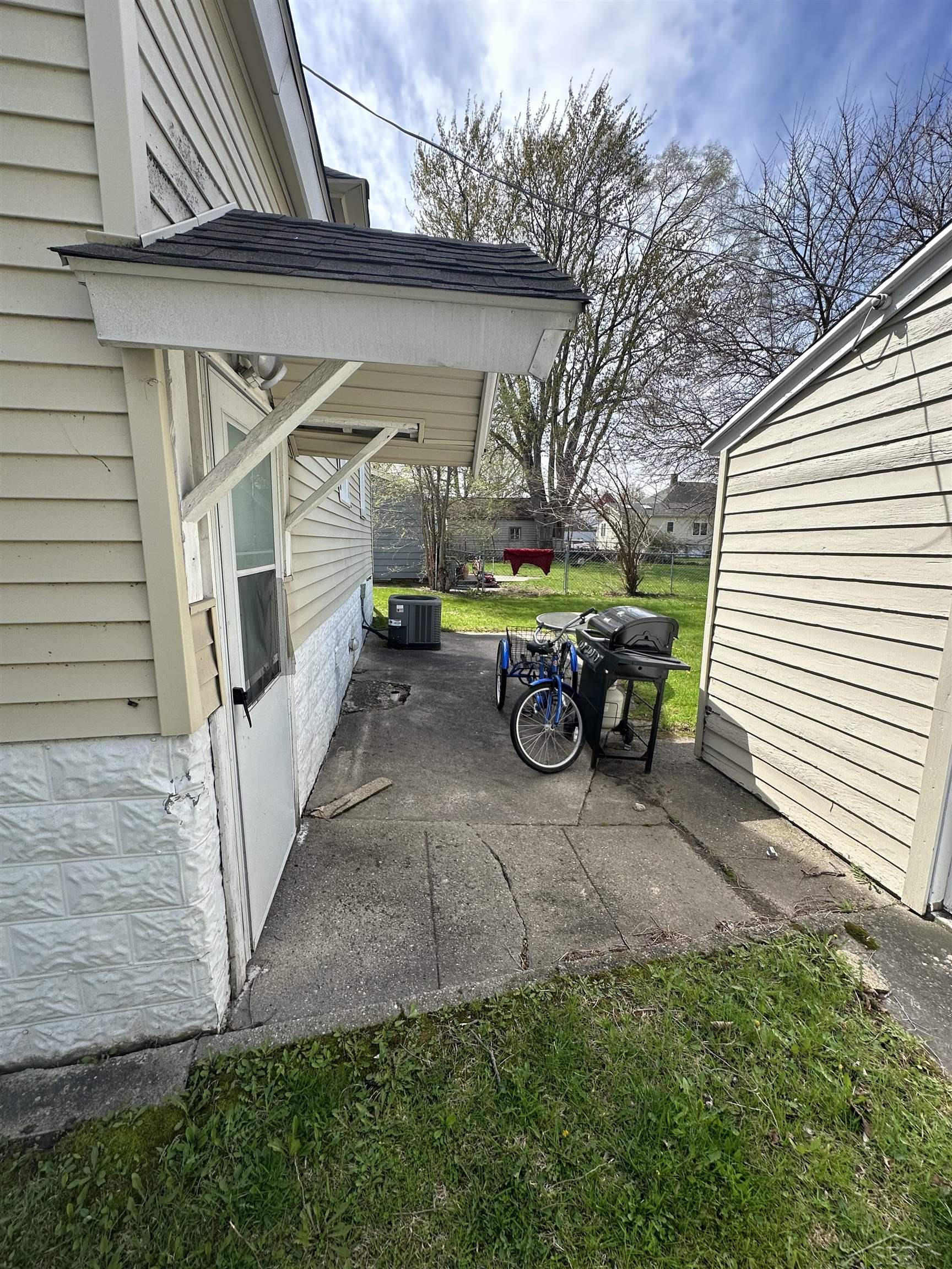 1902 Kiesel Street