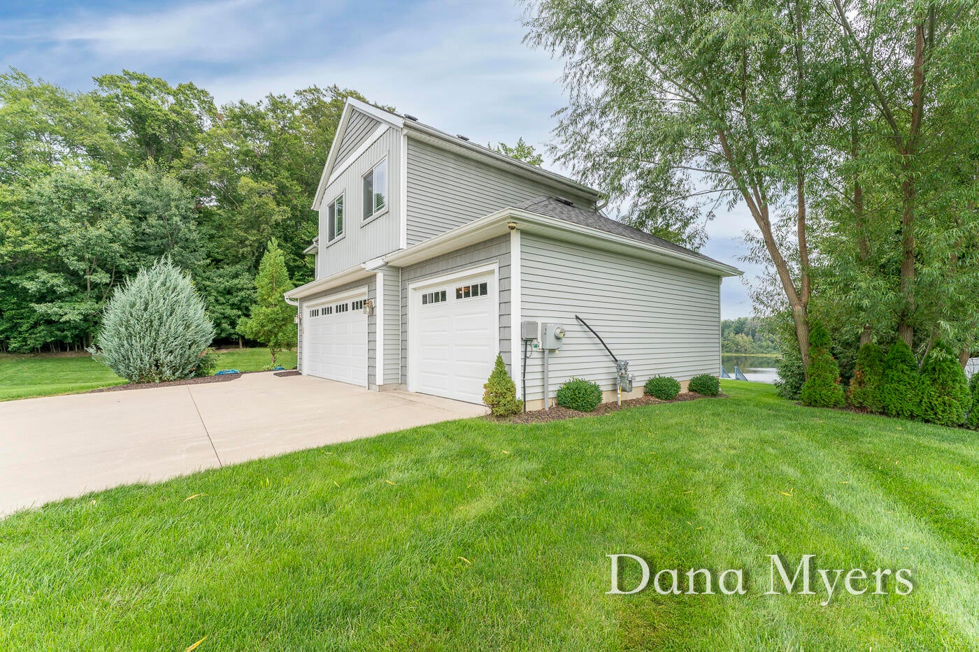 306 Kingfisher Court