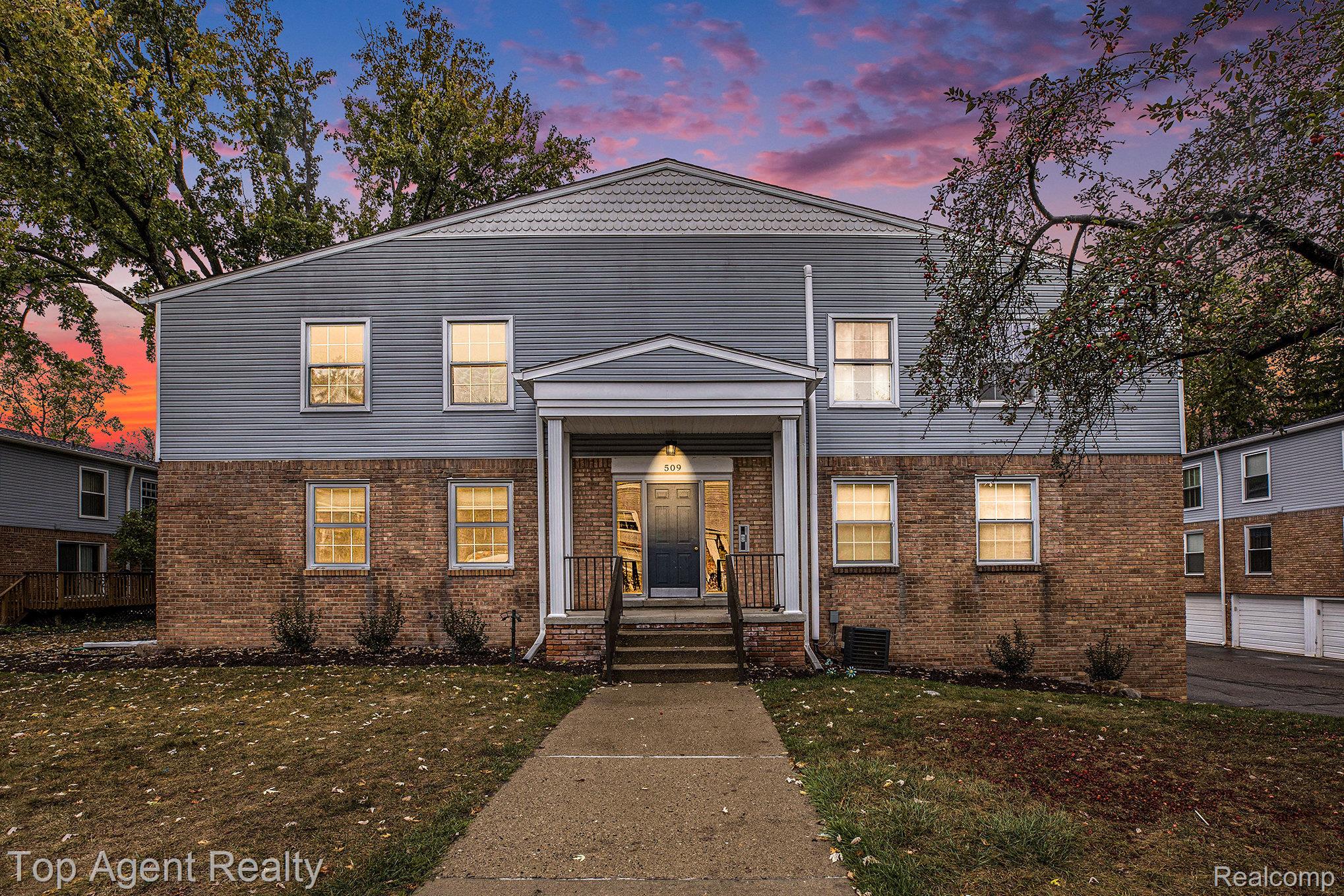 509 E University Drive 508