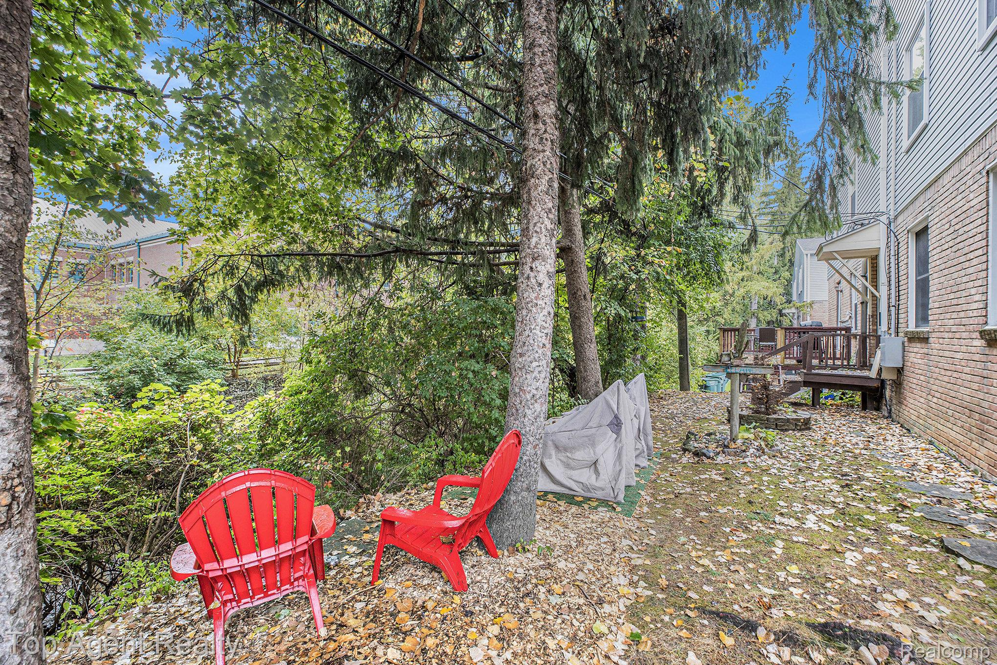 509 E University Drive 508