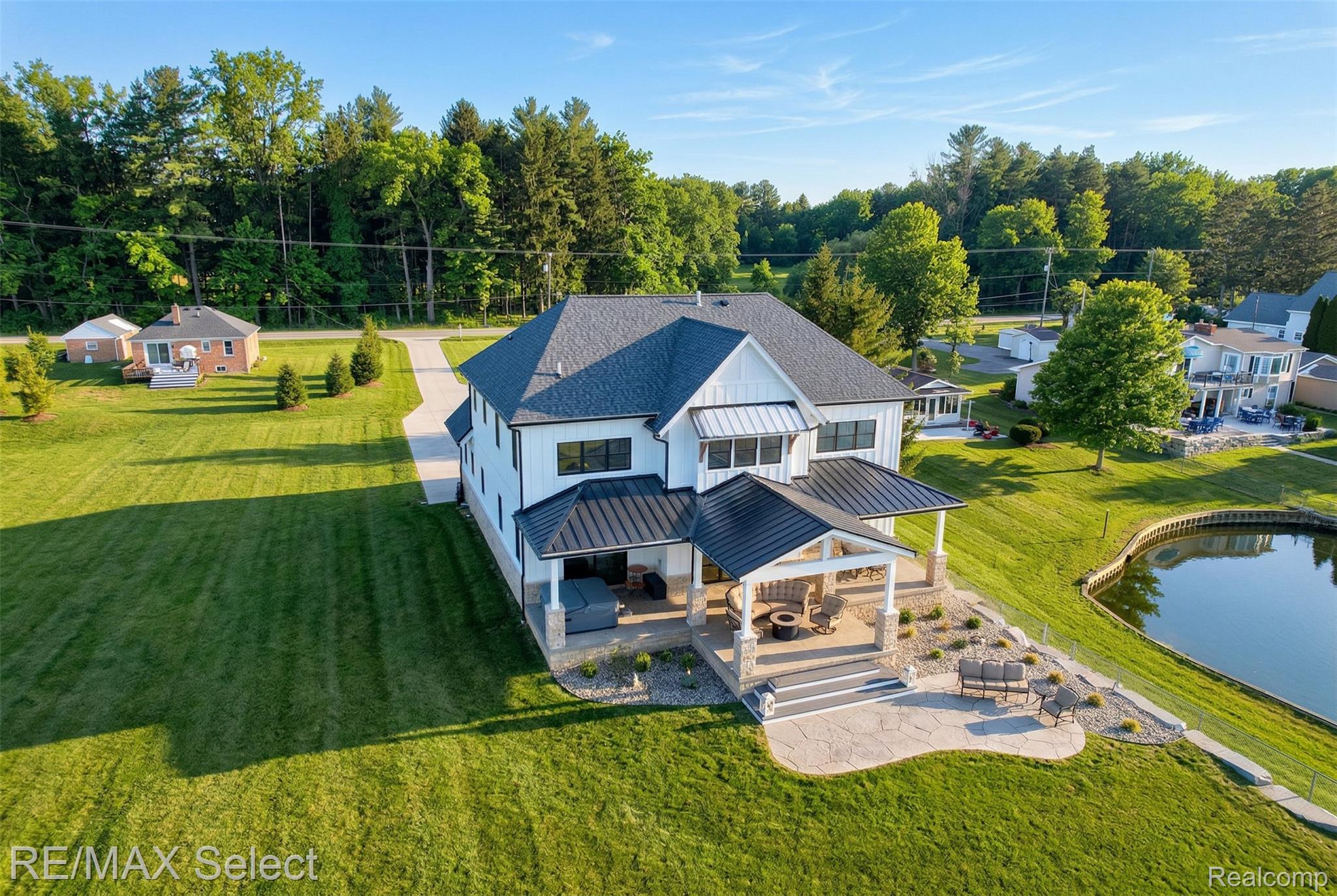 2208 Grove Park Road