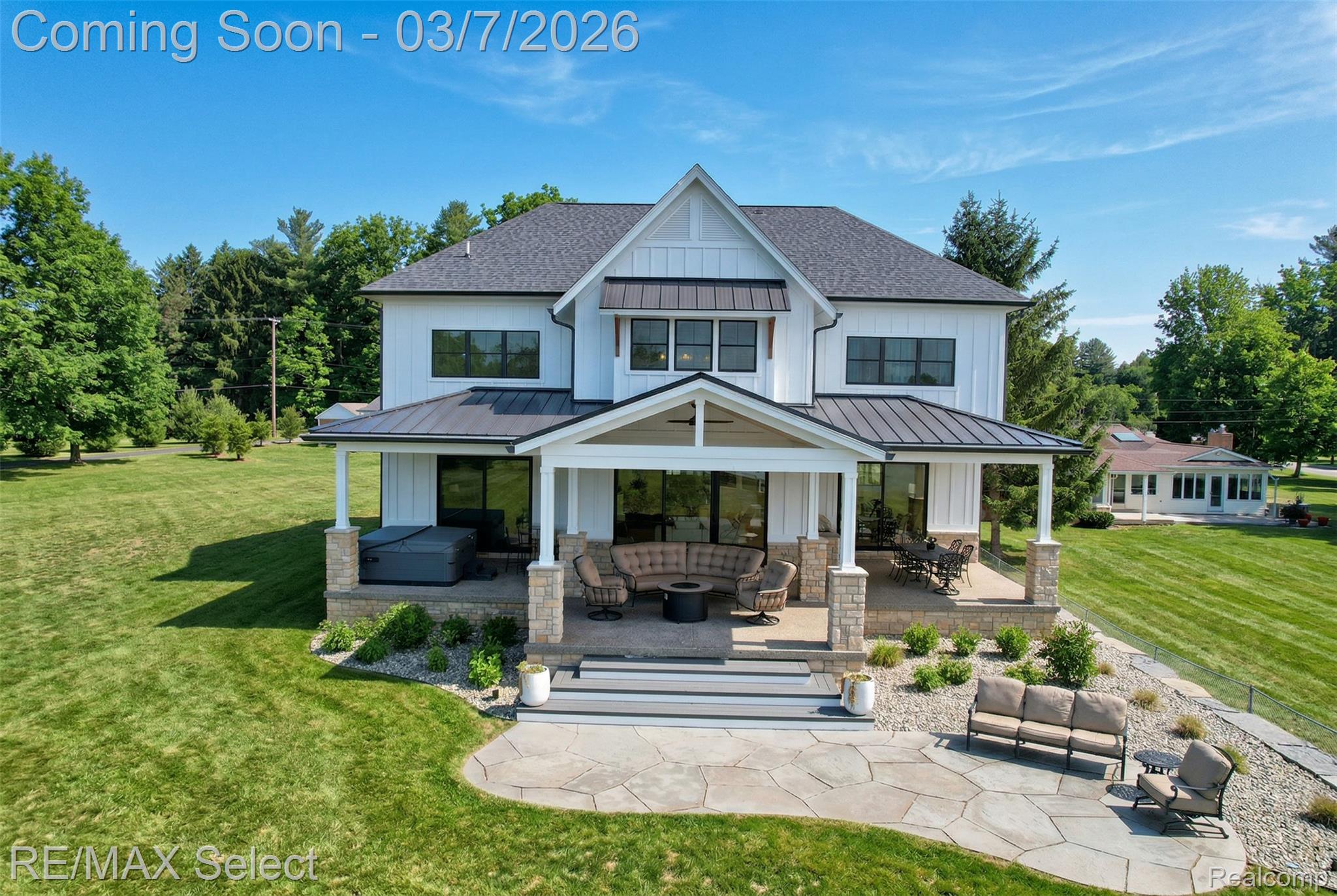 2208 Grove Park Road