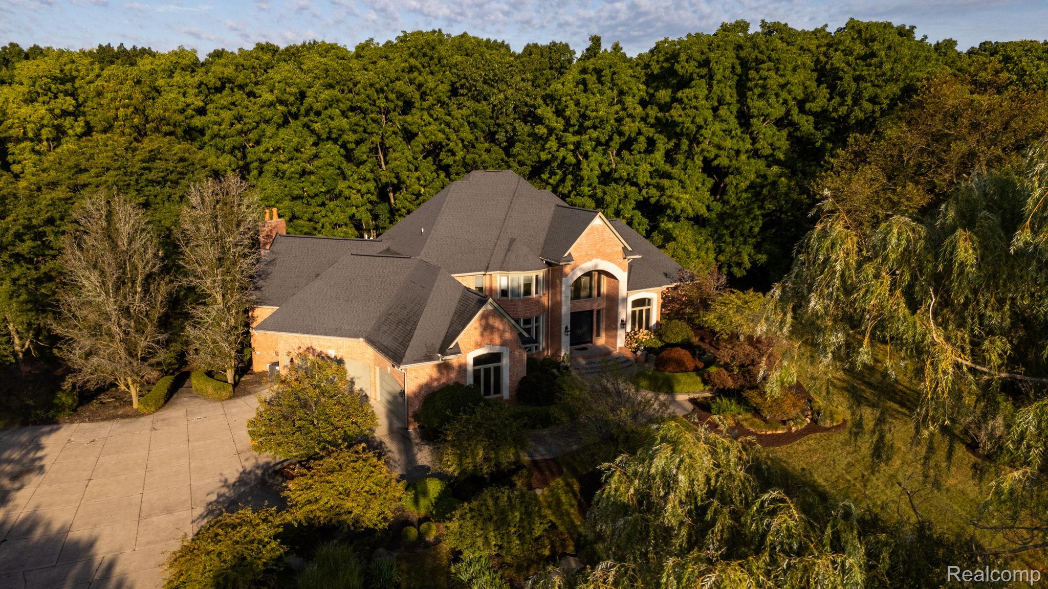 5779 Pinecrest Estates Drive