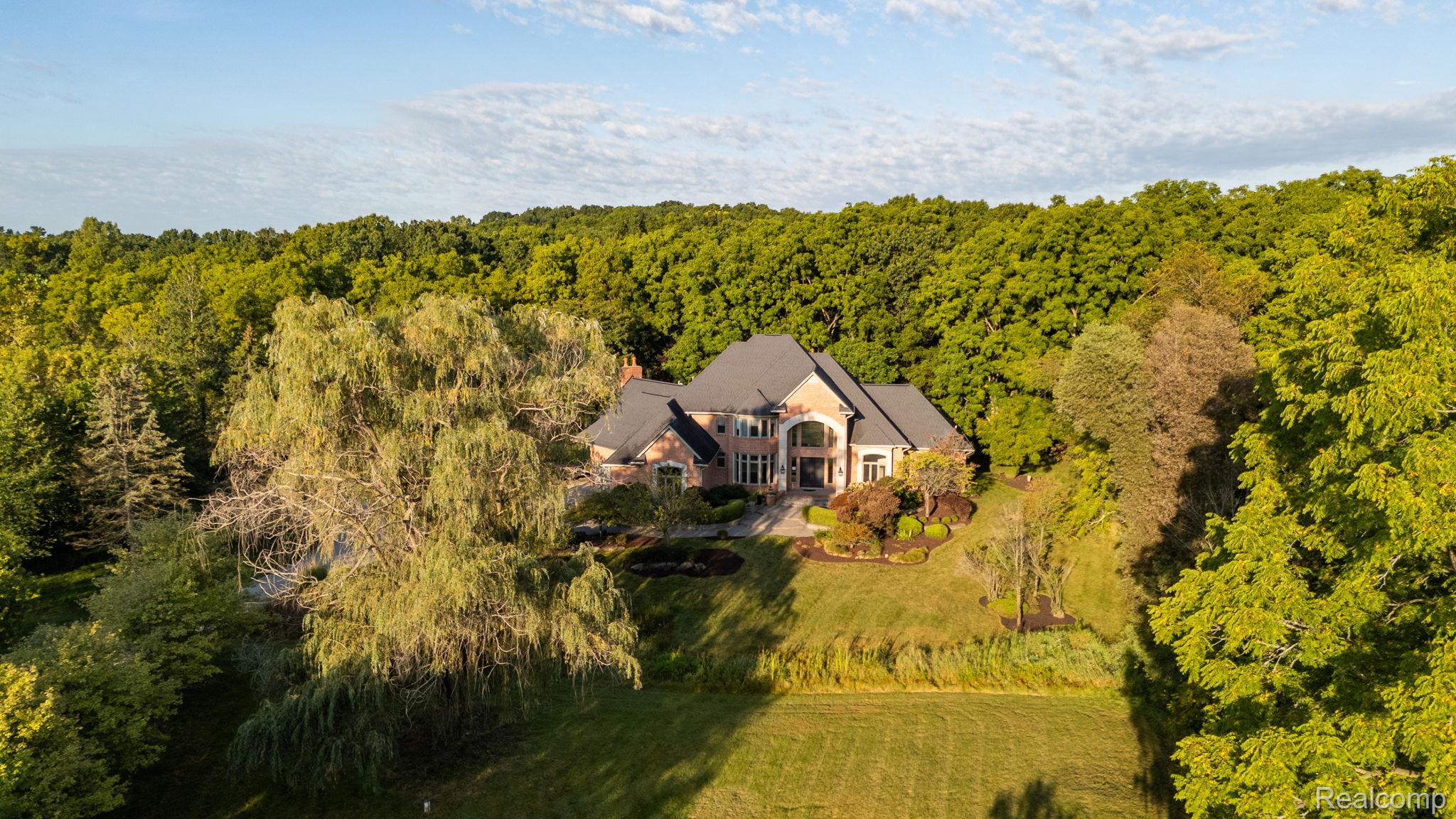 5779 Pinecrest Estates Drive