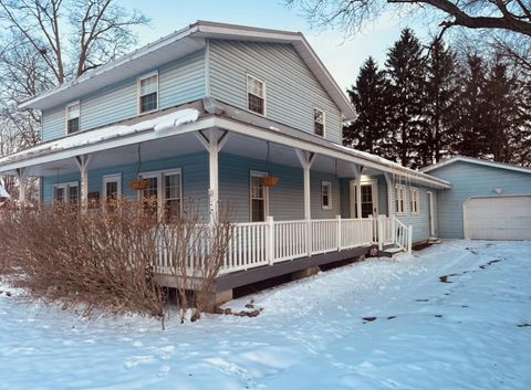 2561 Lake Shore Drive Howard Township MI 49120