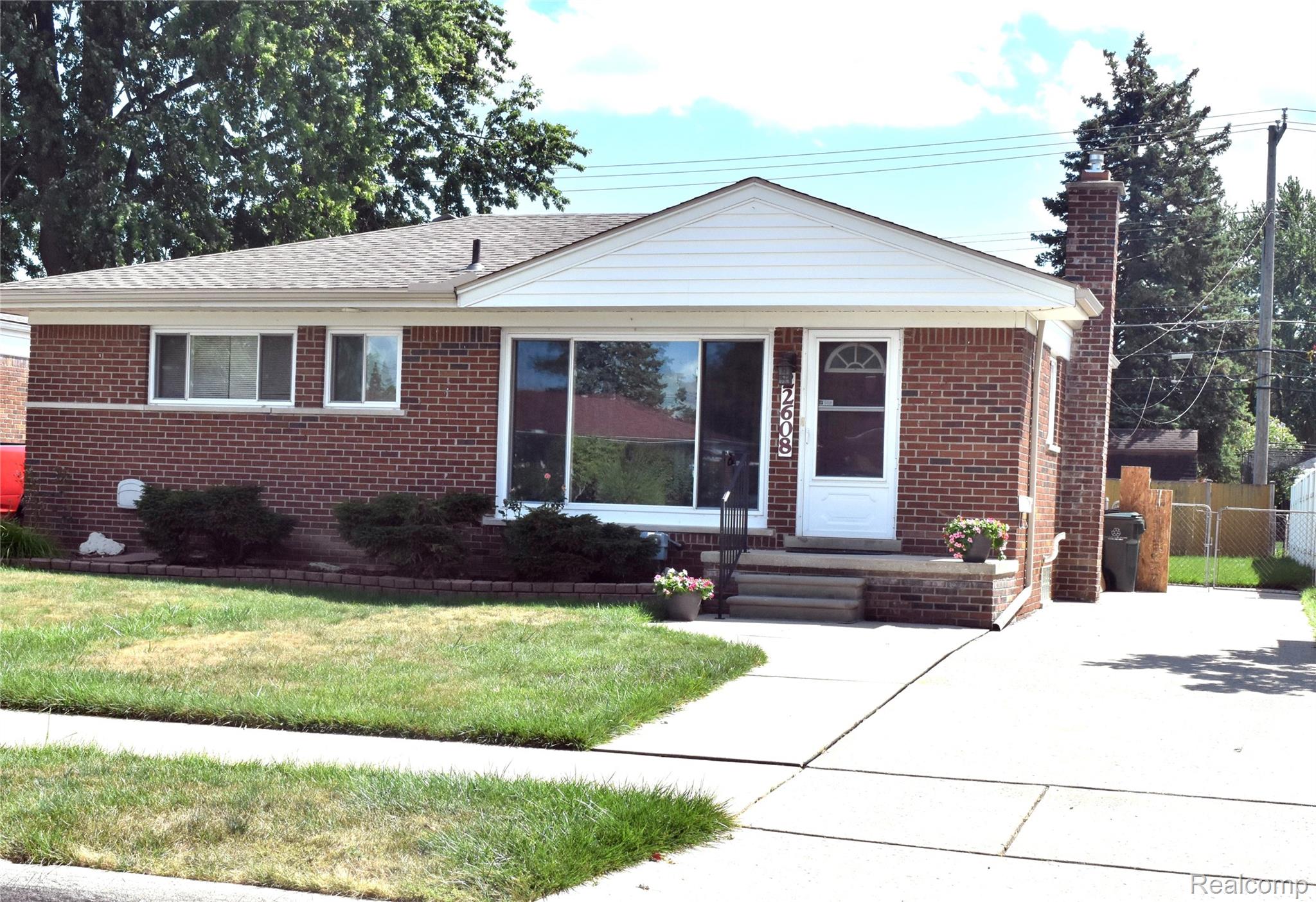 22608 Raymond Court