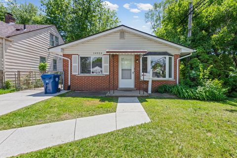 14924 Sumner Redford Charter Township MI 48239