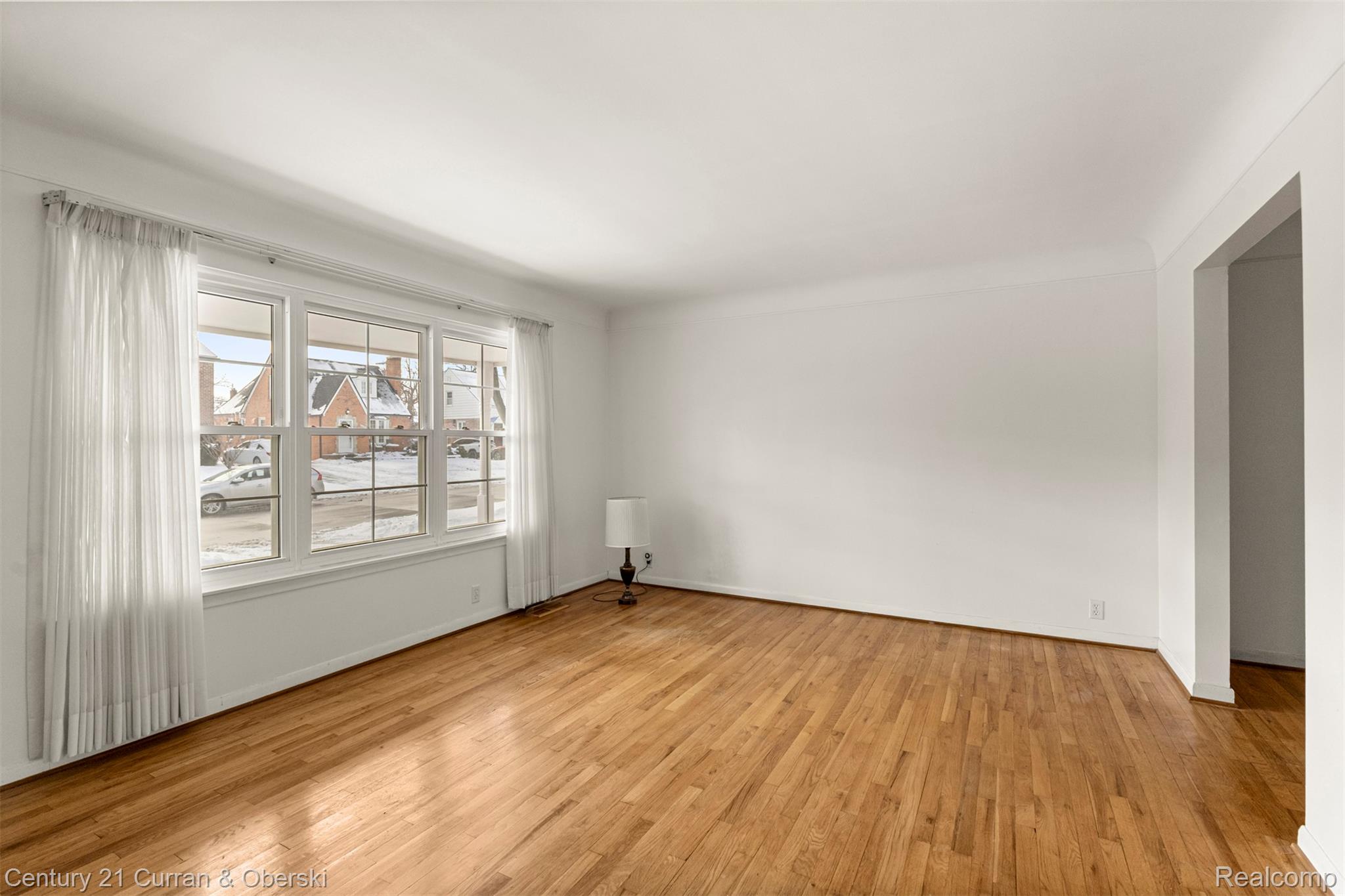 22912 Marlboro Street