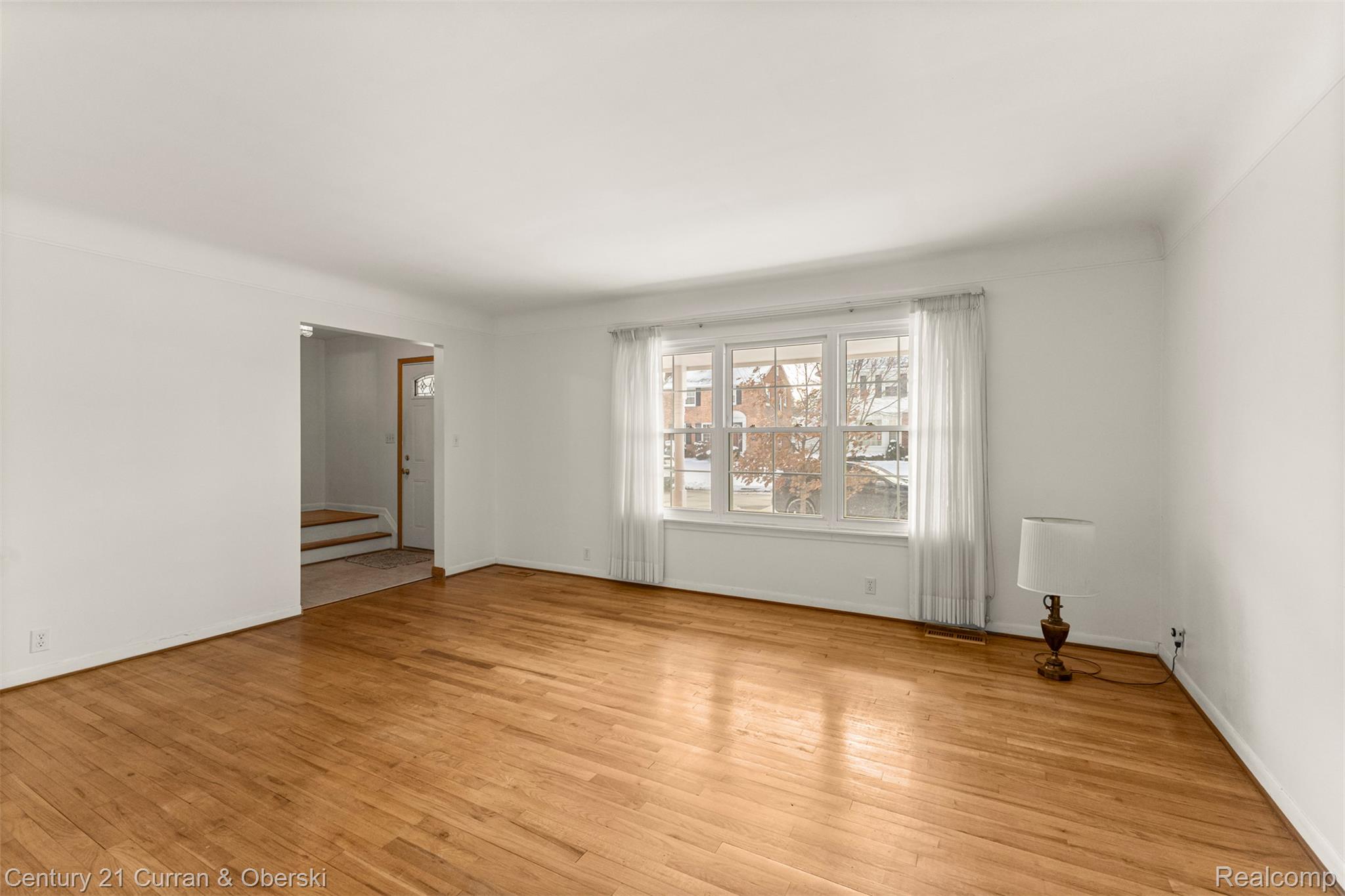 22912 Marlboro Street