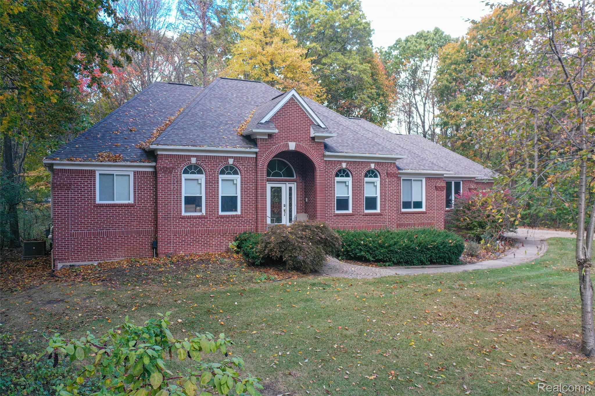 5812 Pine Breeze Drive