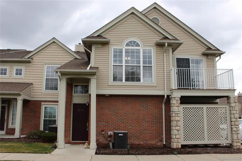Photo of 52133 Naugatuck Drive #25, Macomb Township, MI 48042 (MLS # 20261023017)