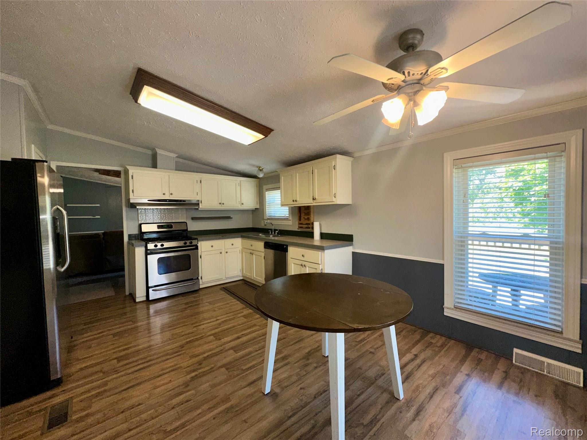 Marlette City, Michigan 48453, United States, 3 Bedrooms Bedrooms, ,2 BathroomsBathrooms,Residential,Coming Soon,171238