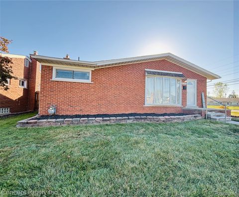 4709 23rd Street Wyandotte City MI 48192