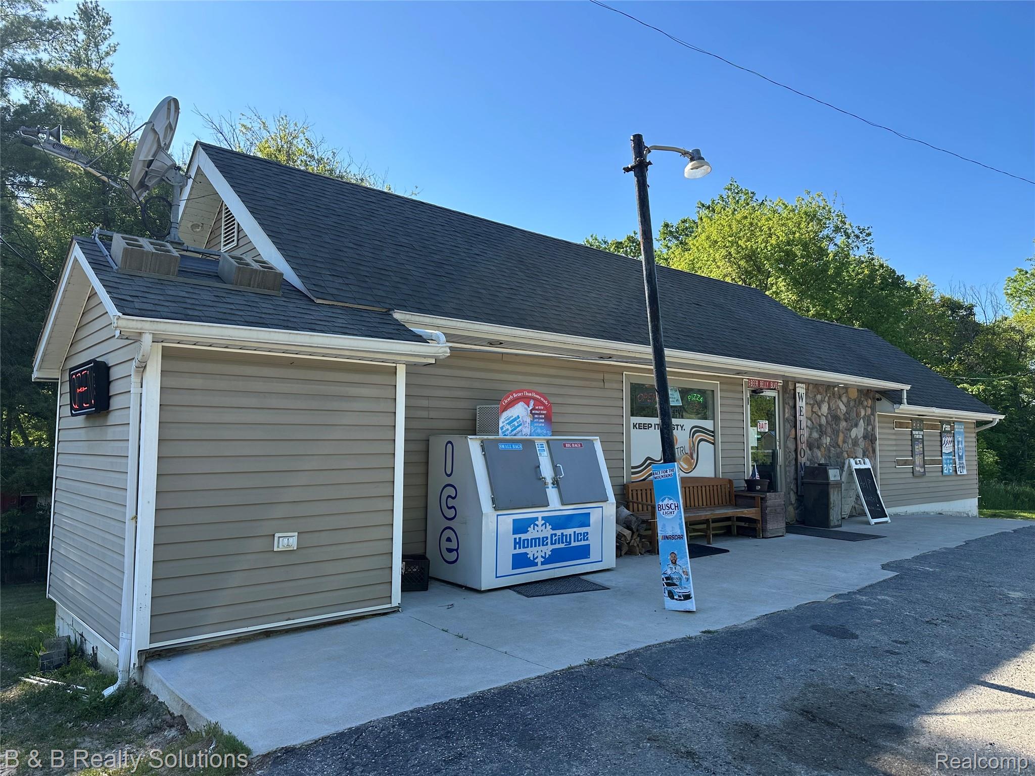 5009 Lapeer Road