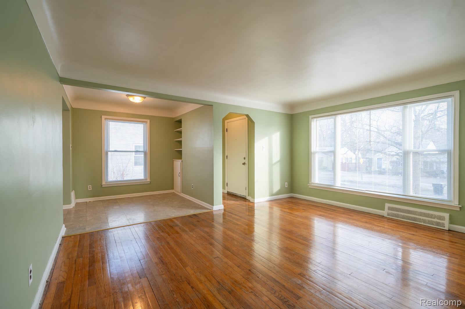 16841 Winston Street