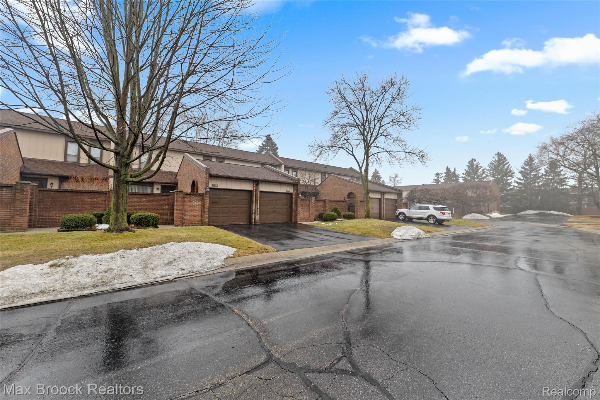 1215 Kirts Boulevard C