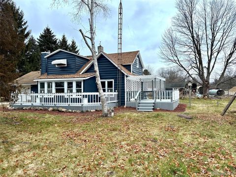 618 N 1st Street Chesaning Village MI 48616