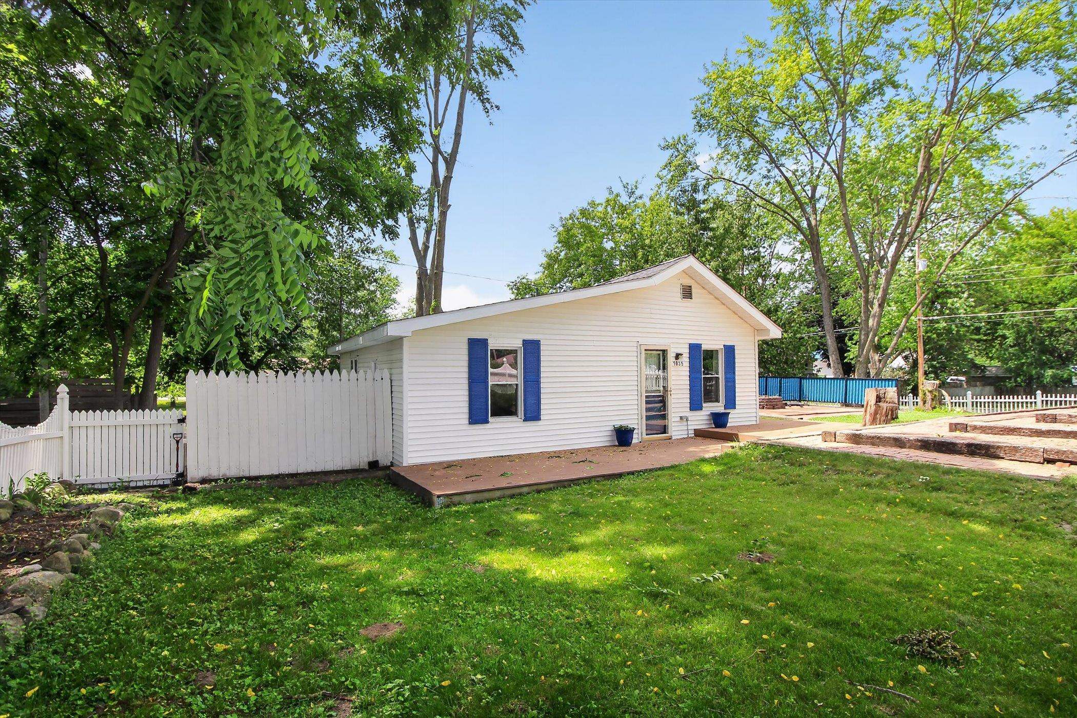 1035 Fairview Avenue