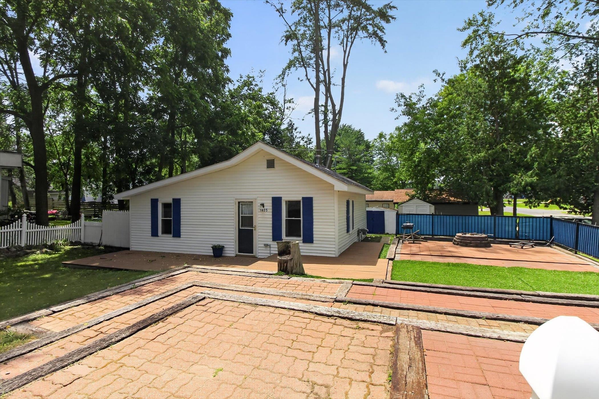 1035 Fairview Avenue