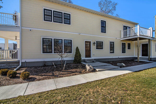 4880 Main Street