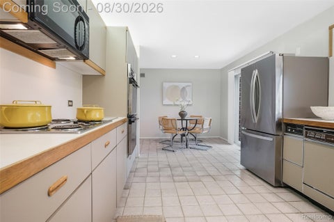 Tiny photo for 4855 Thorntree Drive, West Bloomfield Charter Township, MI 48322 (MLS # 20261064461)