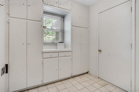 Tiny photo for 4855 Thorntree Drive, West Bloomfield Charter Township, MI 48322 (MLS # 20261064461)
