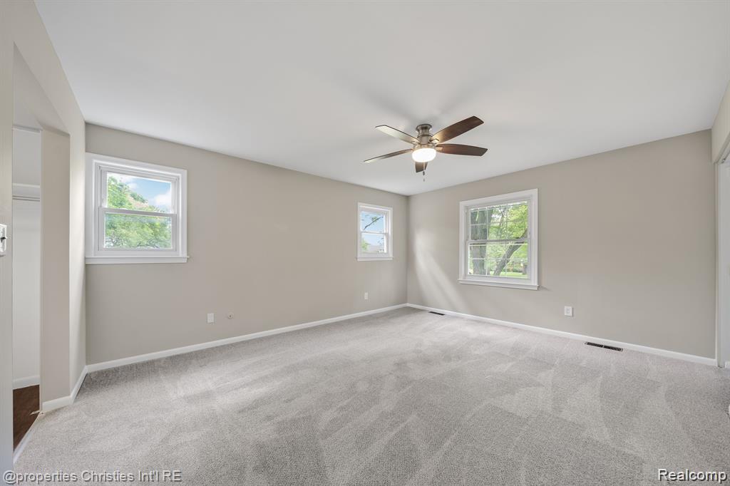 Rochester Hills City, Michigan 48309, United States, 3 Bedrooms Bedrooms, ,2 BathroomsBathrooms,Residential,Active,214978