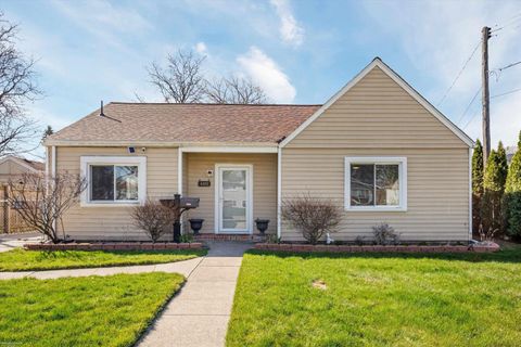 4492 Marr Avenue Warren City MI 48091