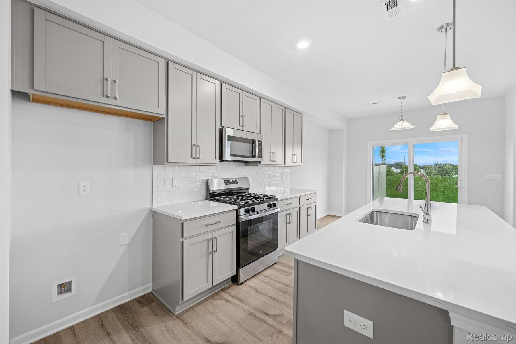 1302 Salt Springs Drive