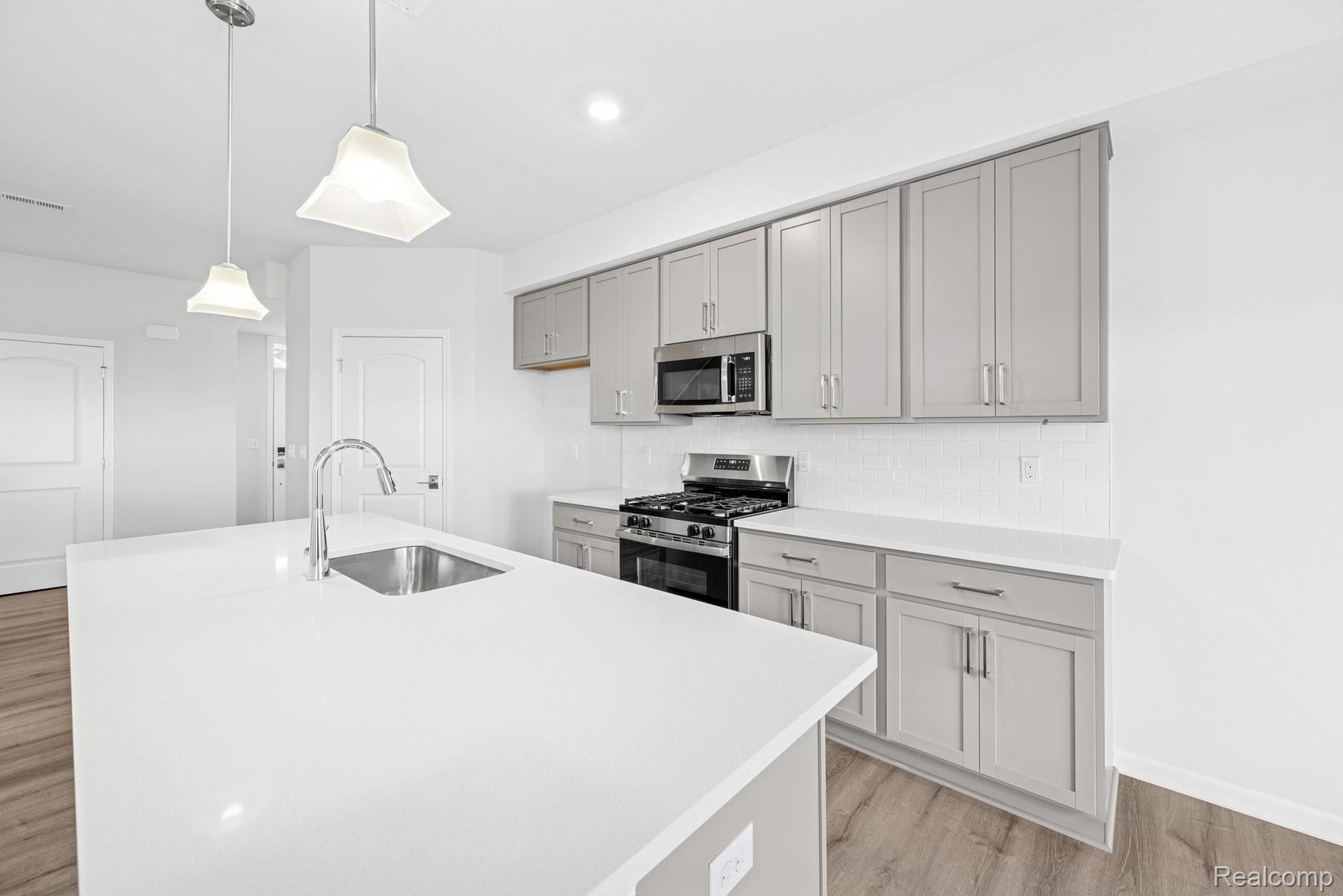 1302 Salt Springs Drive