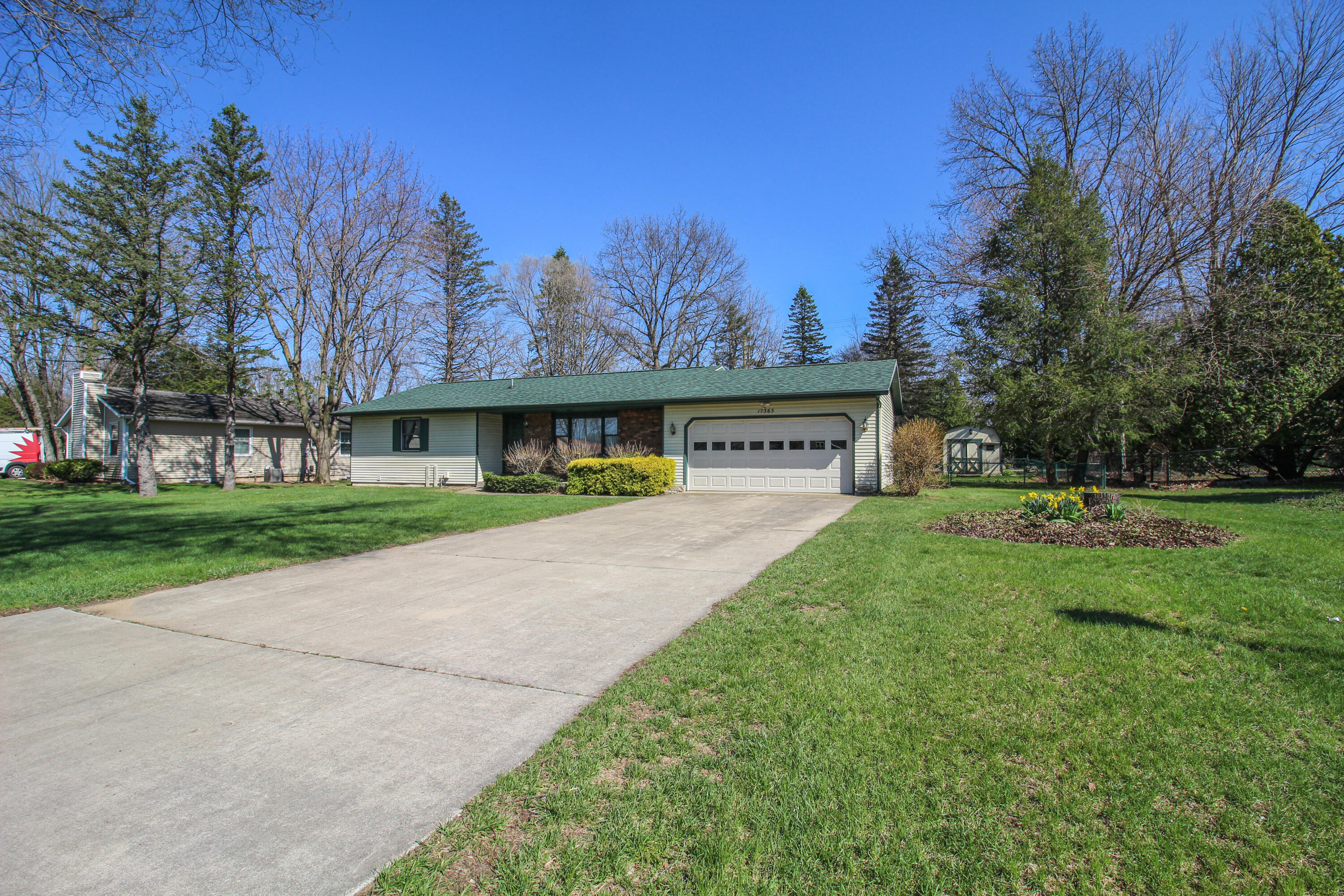 17363 Mackinaw