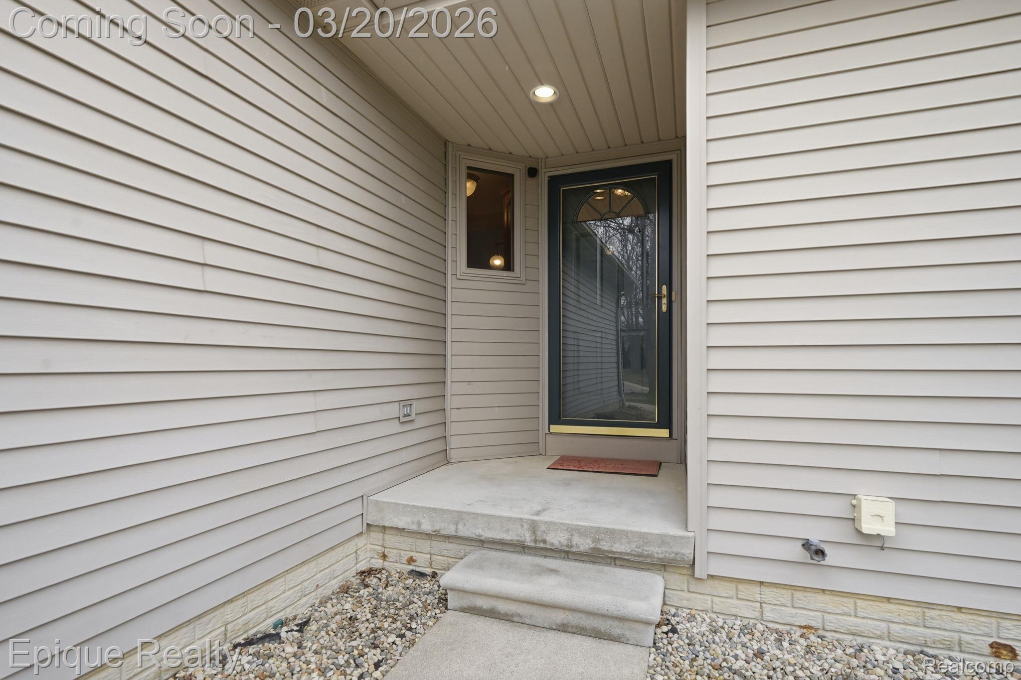 1331 SUNSET Boulevard