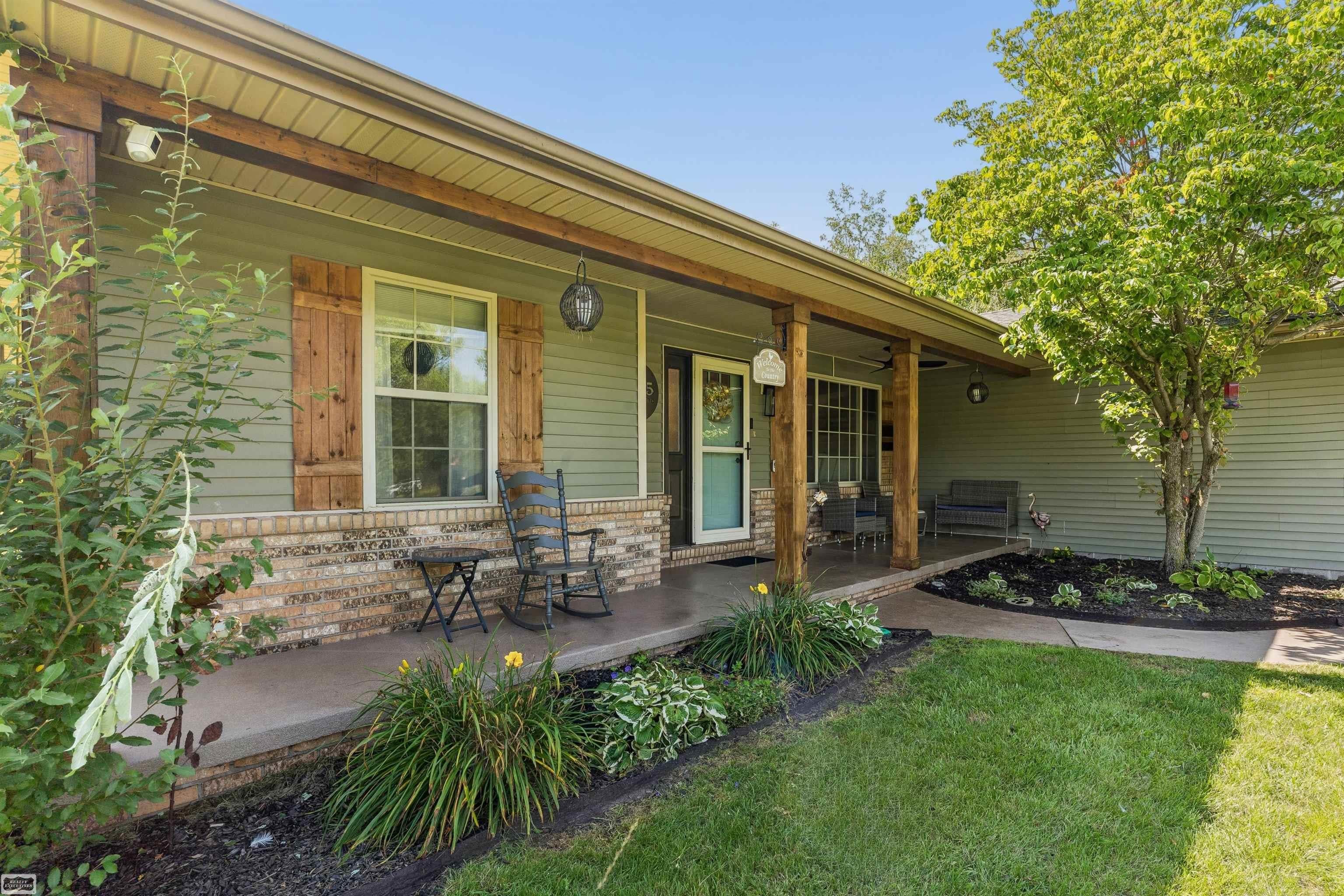 5765 Roberts Road