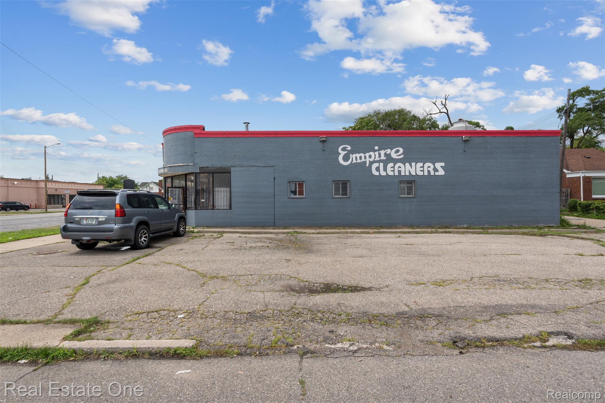 16300 W 7 Mile Road