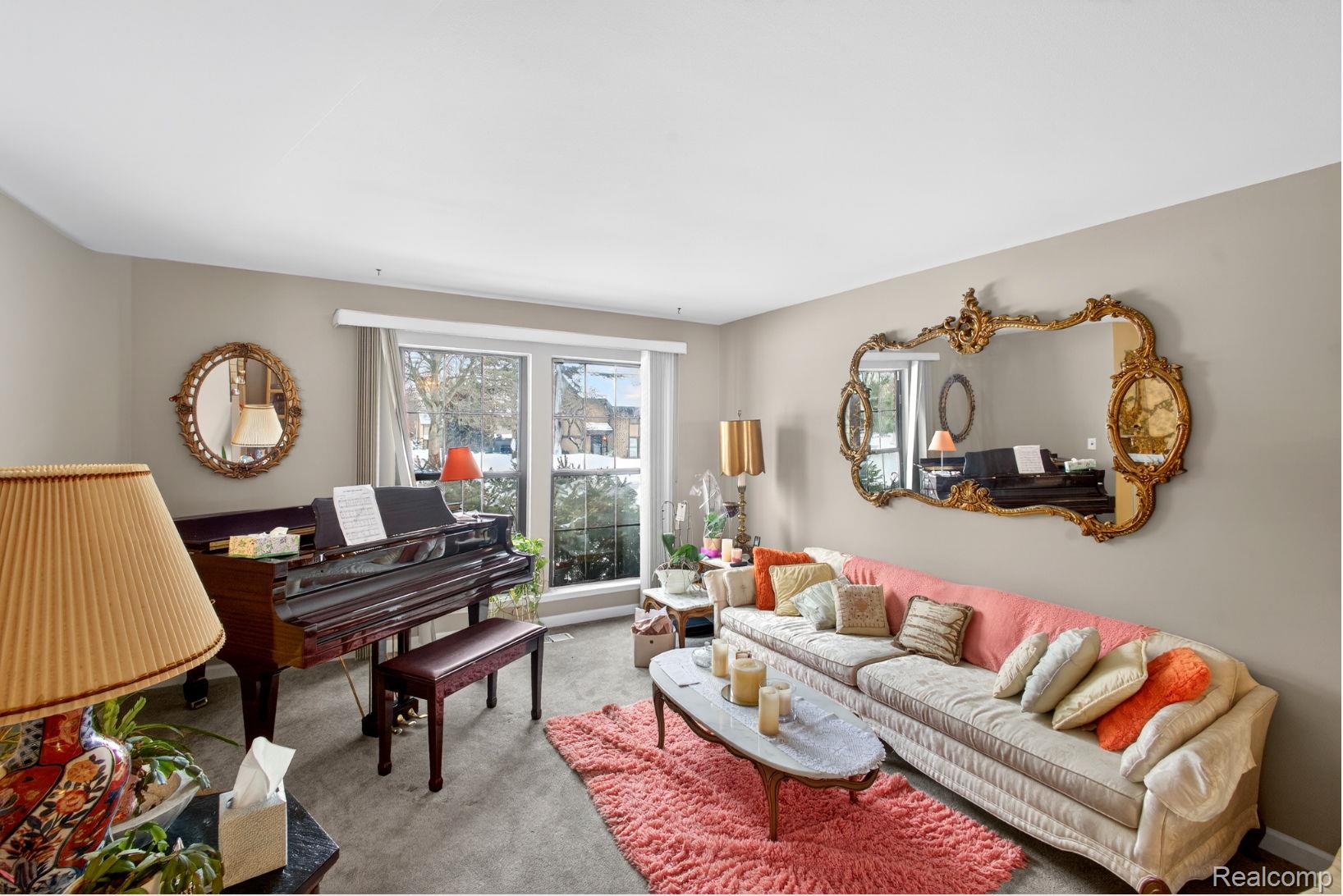 24900 Glenbrooke Drive