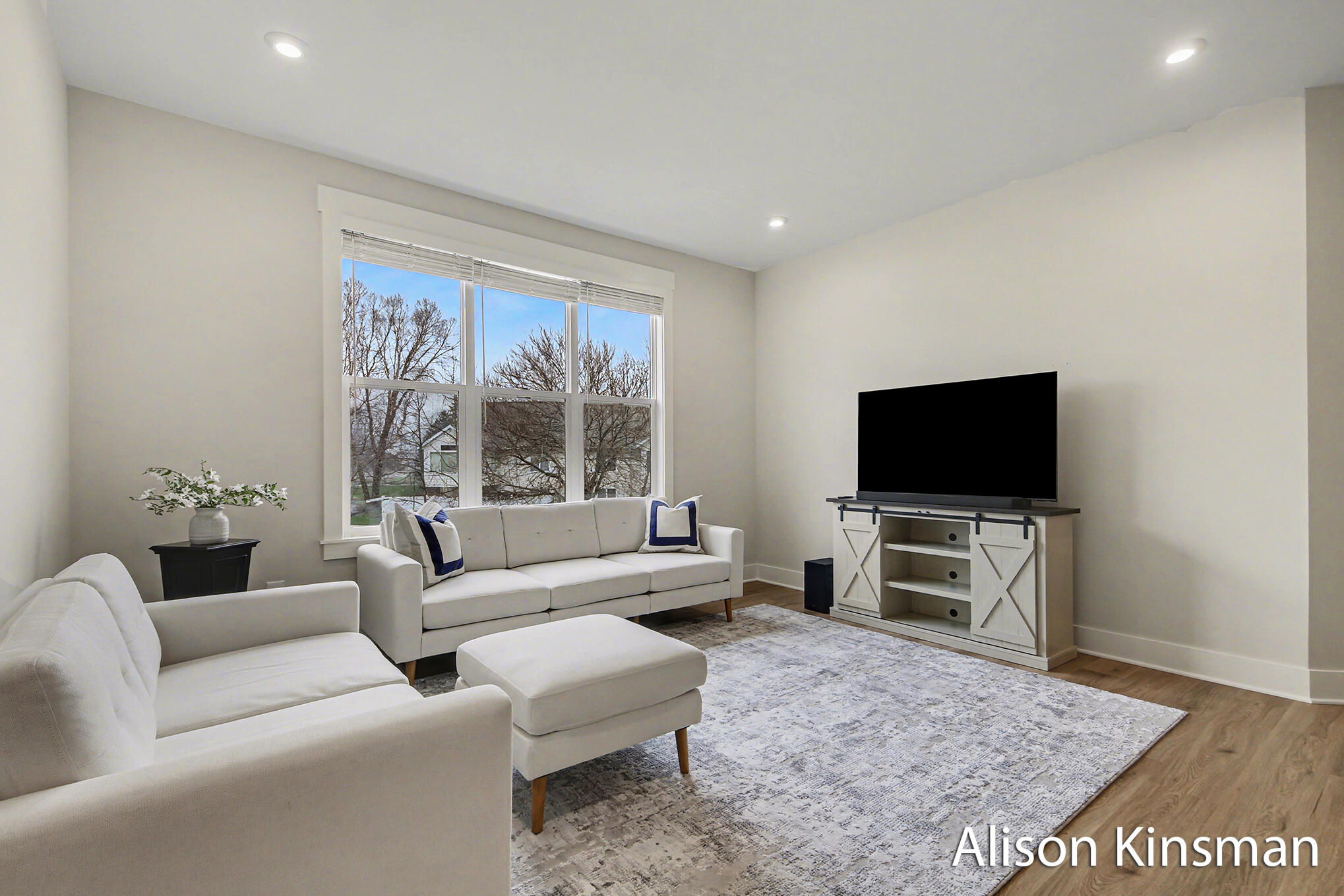 2764 Woodhaven Court SW