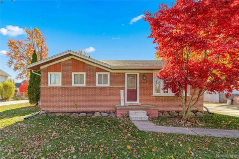 31549 John Hauk Street Garden City City MI 48135