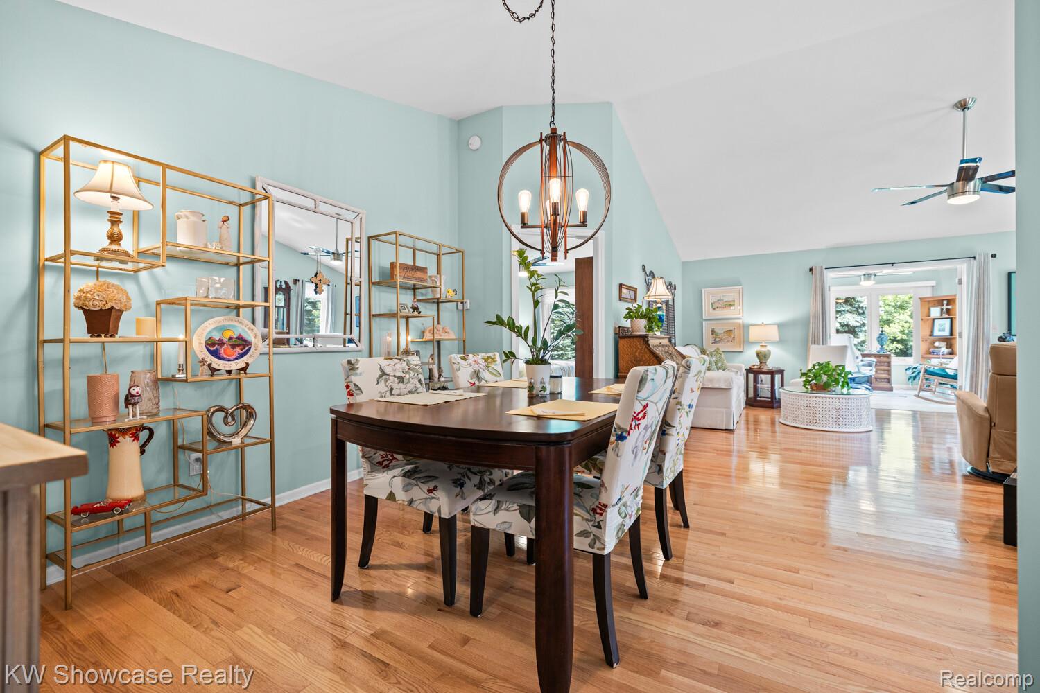 1033 Bluebell Lane
