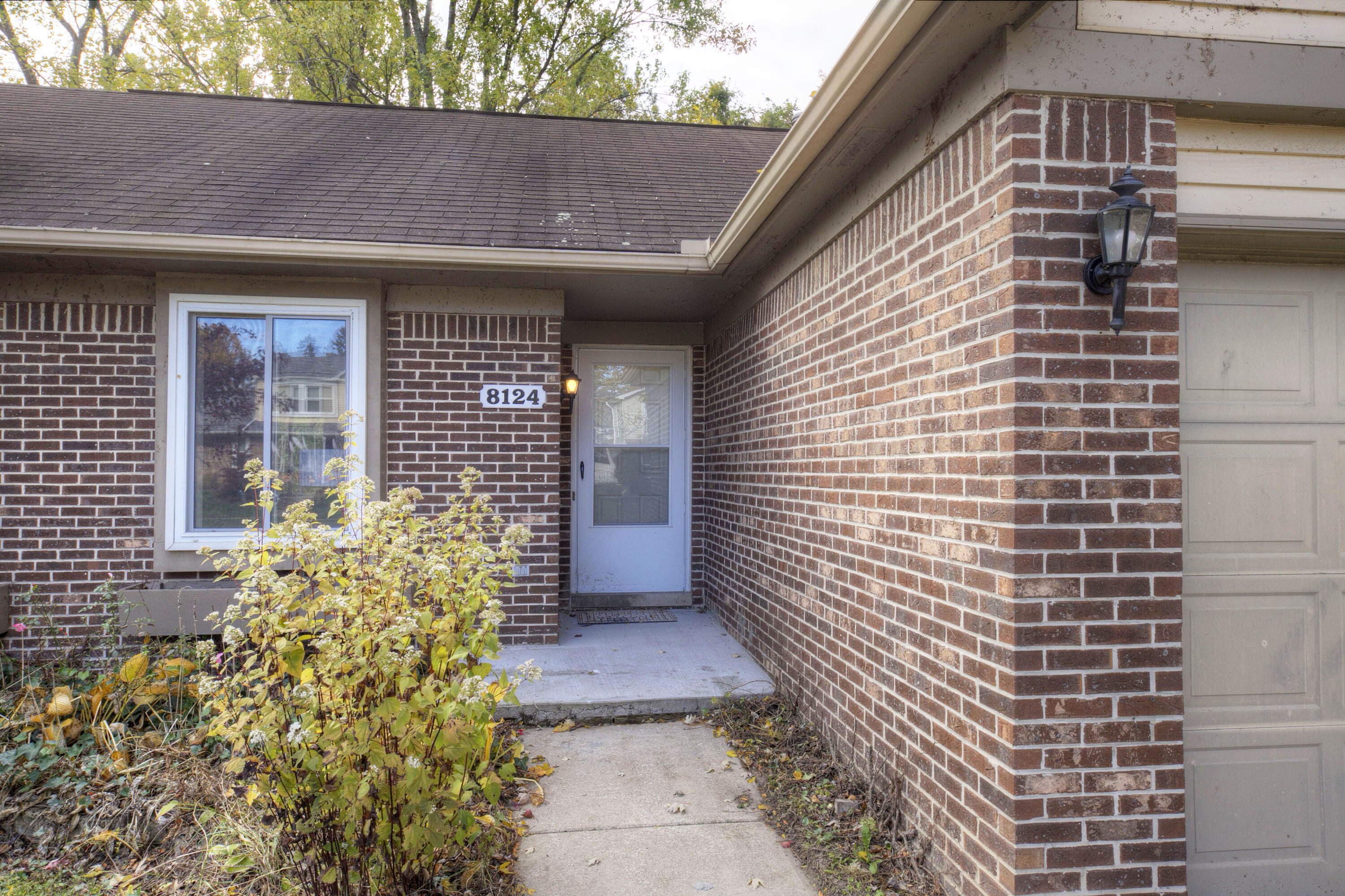 8124 Valleyview Drive